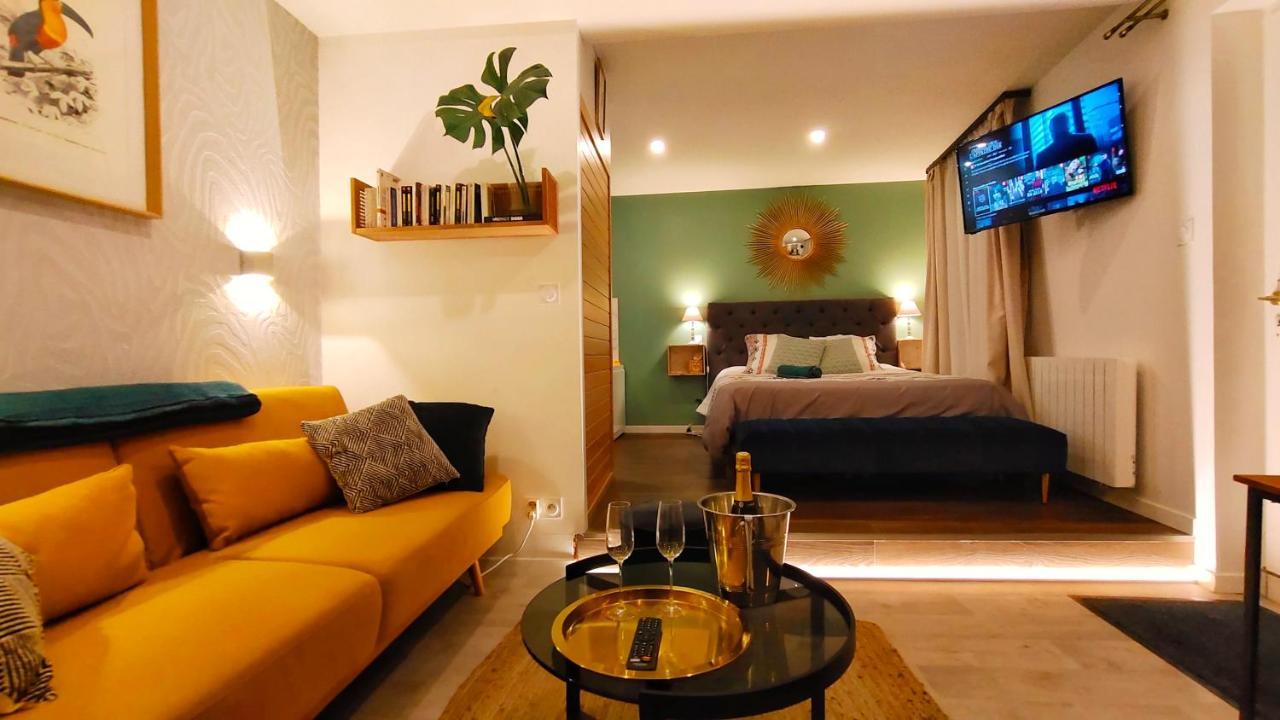 Votre Escale Jungle Sauna & Spa Ньор Экстерьер фото